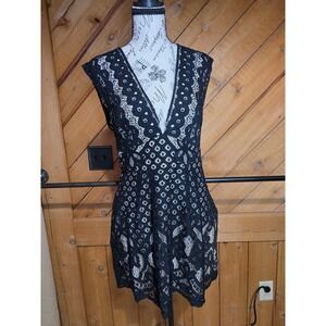 Free People Black Lace Mini Dress Deep V-Neck Sleeveless Boho Size 12